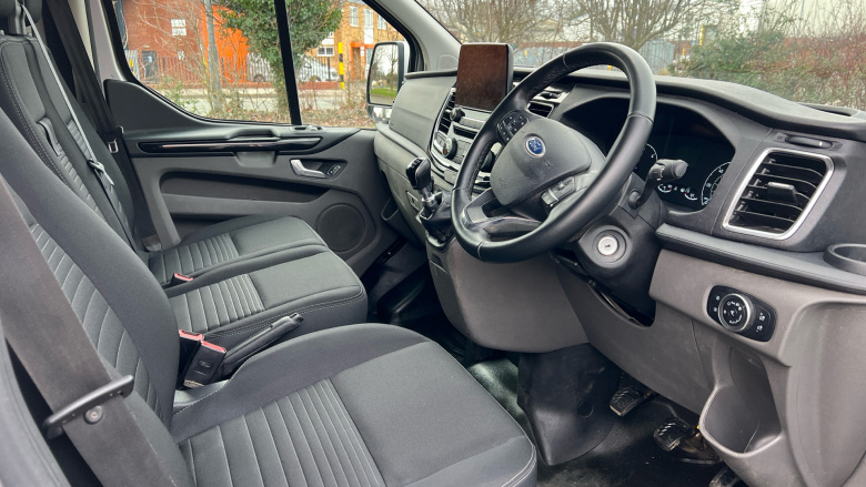 Ford Transit Custom 280 L1 Diesel Fwd 2.0 EcoBlue 130ps Low Roof Limited Van